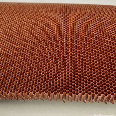 2400x1200mm วัสดุแกรนเนื้อน้ําผึ้ง Aramid สําหรับร่างรถแข่ง
