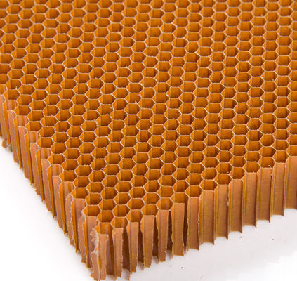 อัตราการทํางานดีเลคทริกดี Aramid Honeycomb Core สําหรับเครื่องบินอวกาศ