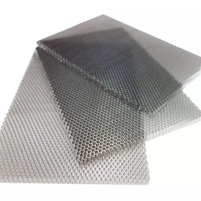 หัวหินผึ้งหุบหกเหลี่ยมที่มีขนาดเซลล์ 1.04mm ถึง 50mm