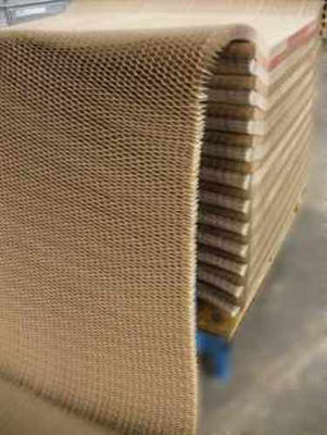 หลักประตูกระดาษทั่วไปต่อเนื่อง honeycomb customized ในขนาดต่าง ๆ
