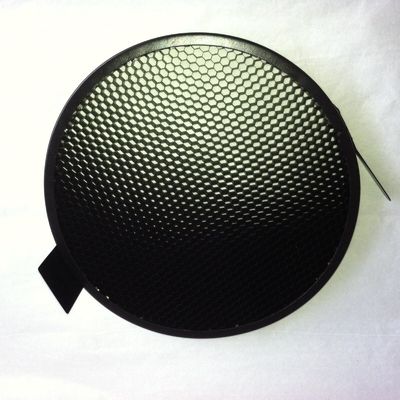 ไฟจราจร อลูมิเนียม Honeycomb Grid Core ด้วยกรอบต่าง ๆ ที่กําหนดเอง
