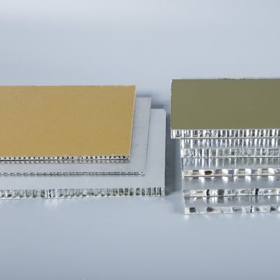 สร้าง PE และ PVDF Coating 1 2 แผ่นผงผึ้งอัลลูมิเนียม