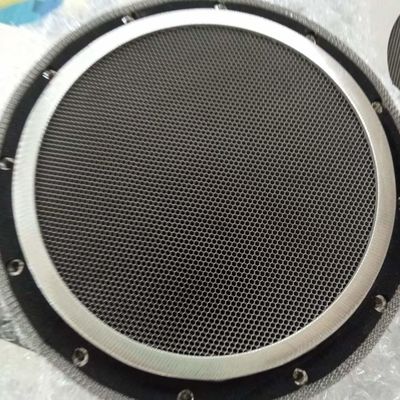 สามารถปรับเปลี่ยนขนาดใหญ่ 1250 * 3000 มม สแตนเลส Honeycomb Core สําหรับเครื่องบินอวกาศ