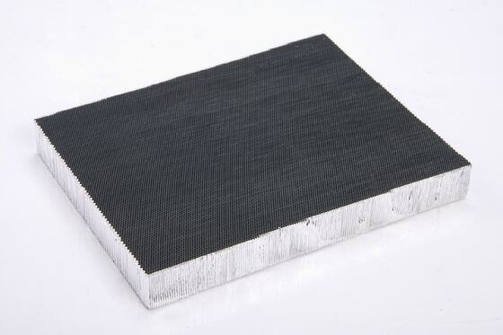3.2mm ขนาดเซลล์ 3003 5052 อลูมิเนียมเนื้อผึ้งสําหรับกรองอากาศ