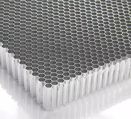 4x8ft อลูมิเนียม Honeycomb Core สําหรับแผ่นพิมพ์กรองแสง