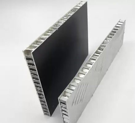 รถบัส รถไฟฟ้า เรือ อลูมิเนียม แผ่นผงผึ้ง, แผ่นประตูผงผึ้ง 1220x2440mm