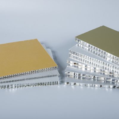 พีวีดีเอฟ พียู พับอลูมิเนียม Honeycomb แผ่นผนัง 1200x2400mm