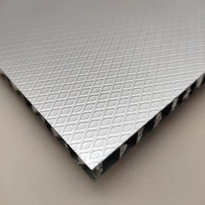 อาคารสํานักงาน แผ่นผึ้งอัลลูมิเนียม PVDF ผิวเคลือบ 1300x2450mm