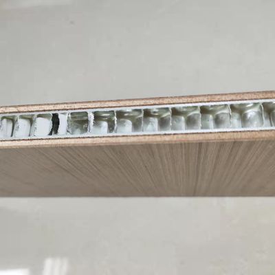 การตกแต่งภายใน HPL ผนังผงผึ้ง 1150x1150mm กันความชื้น