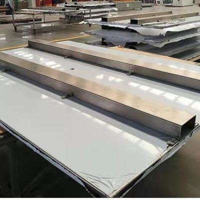 การฉลาก Edgeing หงส์หงส์โต๊ะทํางานสําหรับการประมวลผลเครื่องมือ