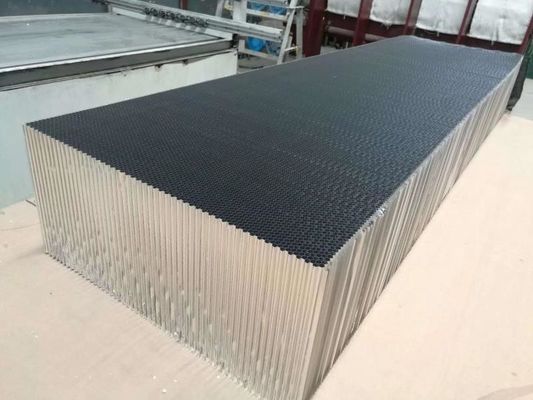 ขนาดใหญ่ หลากหลายอัลลูมิเนียม Honeycomb Core 1.5 - 80mm ความหนา